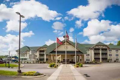 the lodge at five oaks