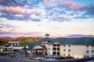 The Lodge At Five Oaks at sunset